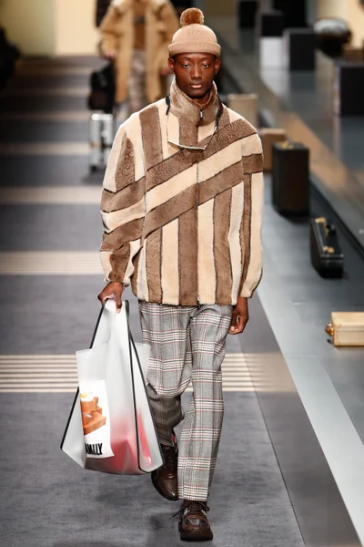 Look 43